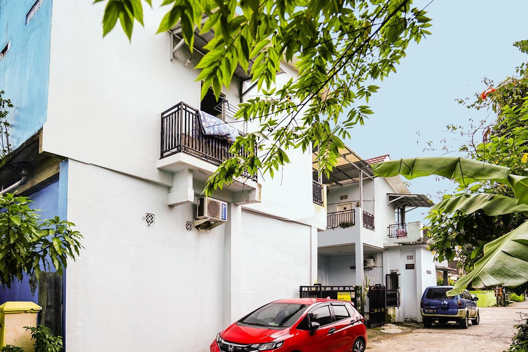 Oyo Life 92046 Garuda Residence Palembang Zewnętrze zdjęcie